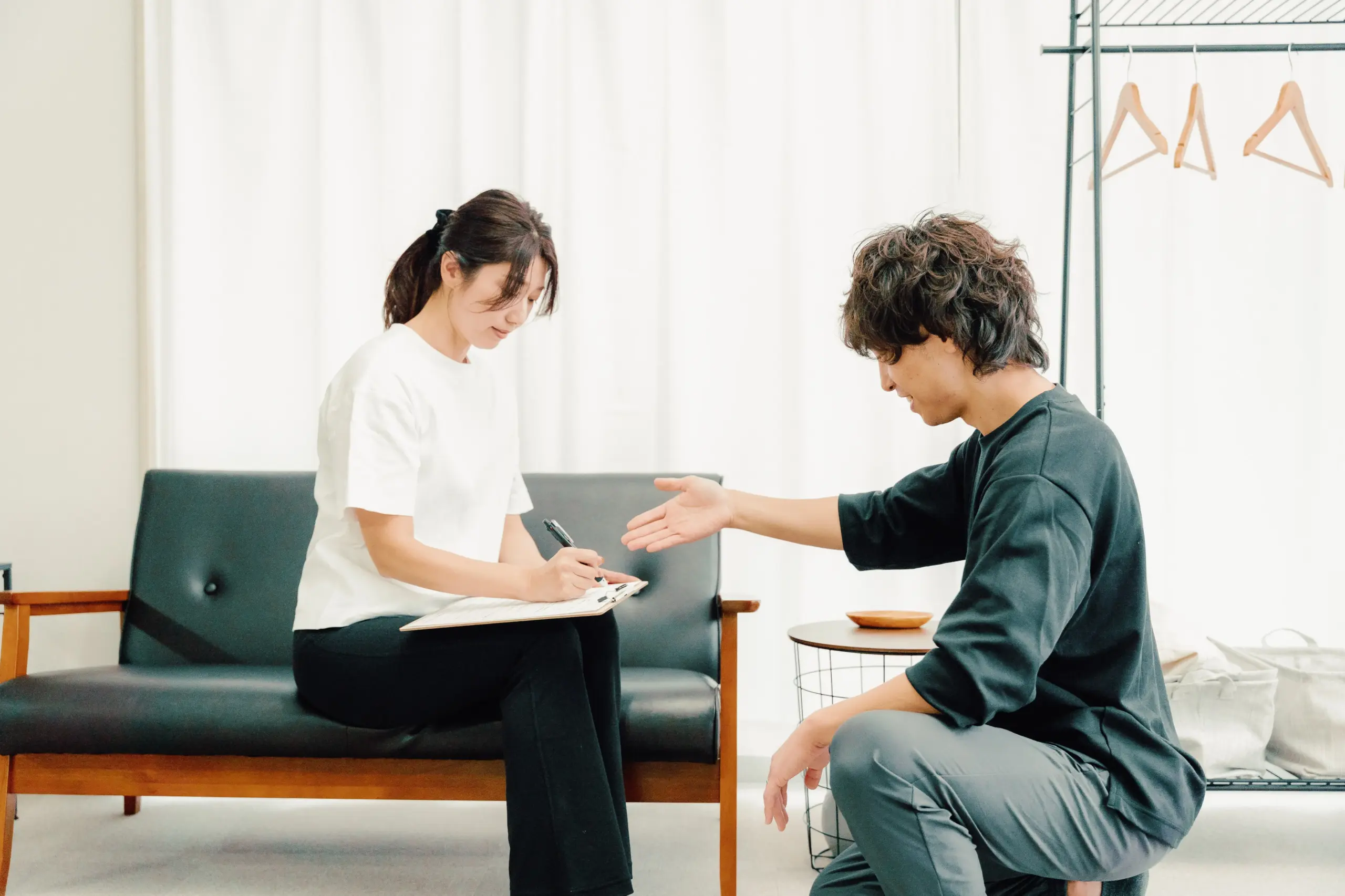 会費の説明をしている画像